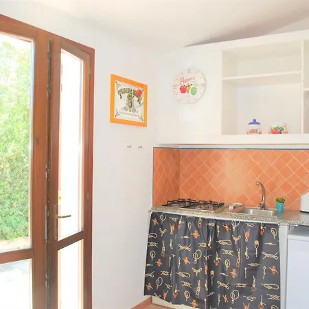 Villino Monte Nai Ferienhaus *